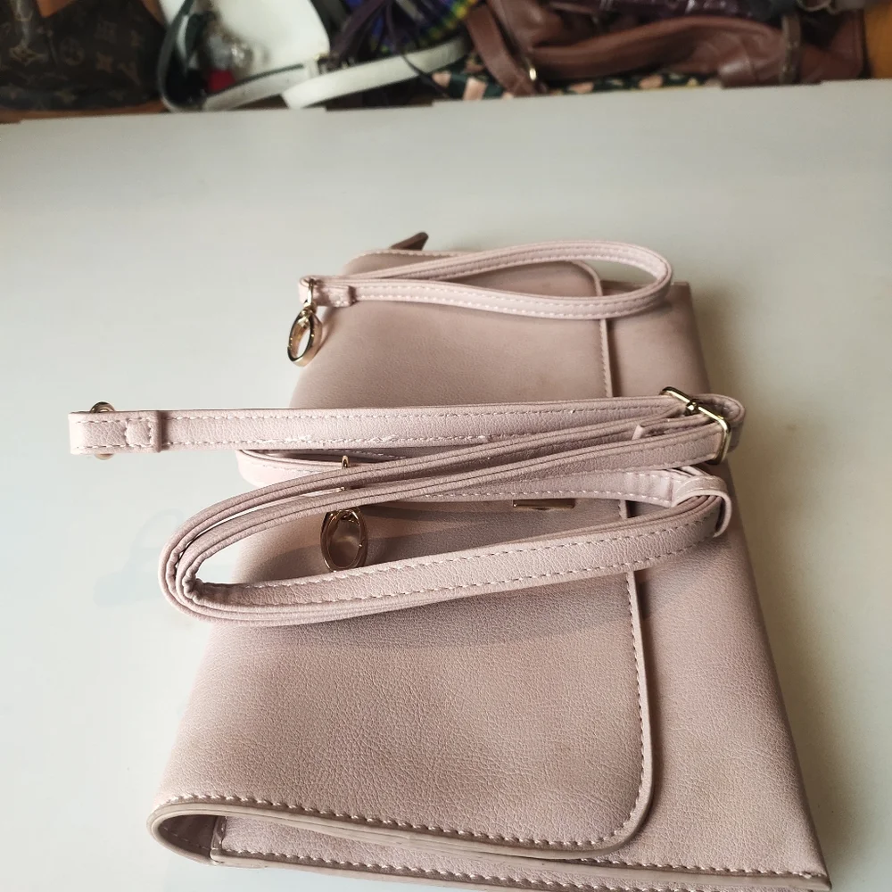 Caprese sling bag - Picture 5 of 9